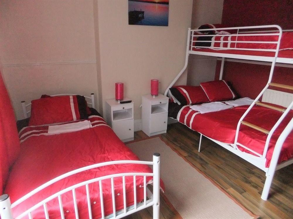Heavenly Nights Guest House Sheffield Buitenkant foto