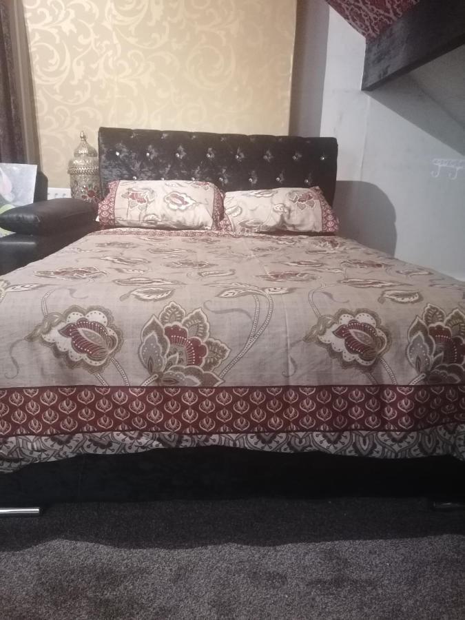 Heavenly Nights Guest House Sheffield Buitenkant foto